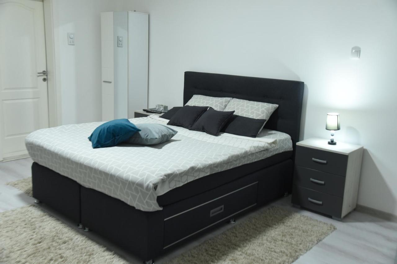 Apartmani Sofronic Loznica 2 Екстер'єр фото