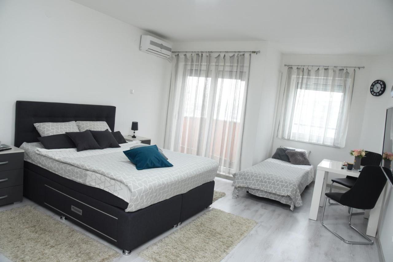 Apartmani Sofronic Loznica 2 Екстер'єр фото