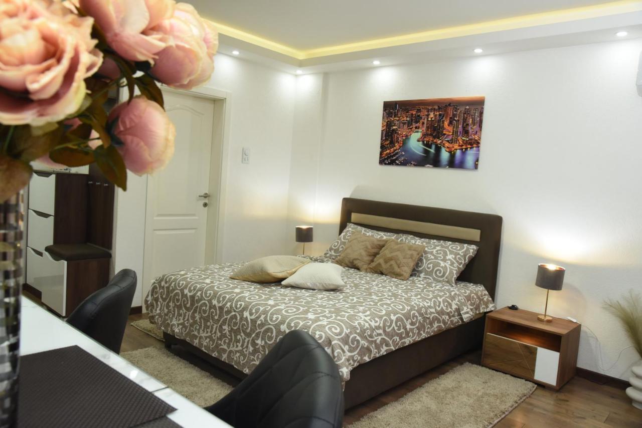 Apartmani Sofronic Loznica 2 Екстер'єр фото