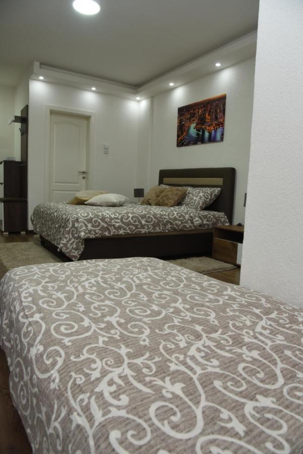 Apartmani Sofronic Loznica 2 Екстер'єр фото
